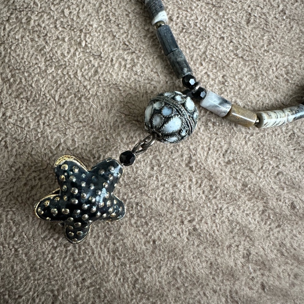 Emily Ray matching starfish beaded choker necklace and bracelet